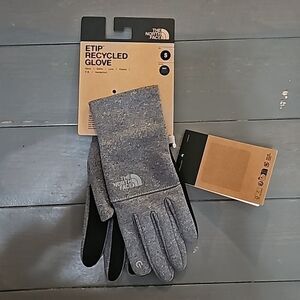 Last Pair!!! The North Face Gray Etip📲  touchscreen Glove🧤 Size small